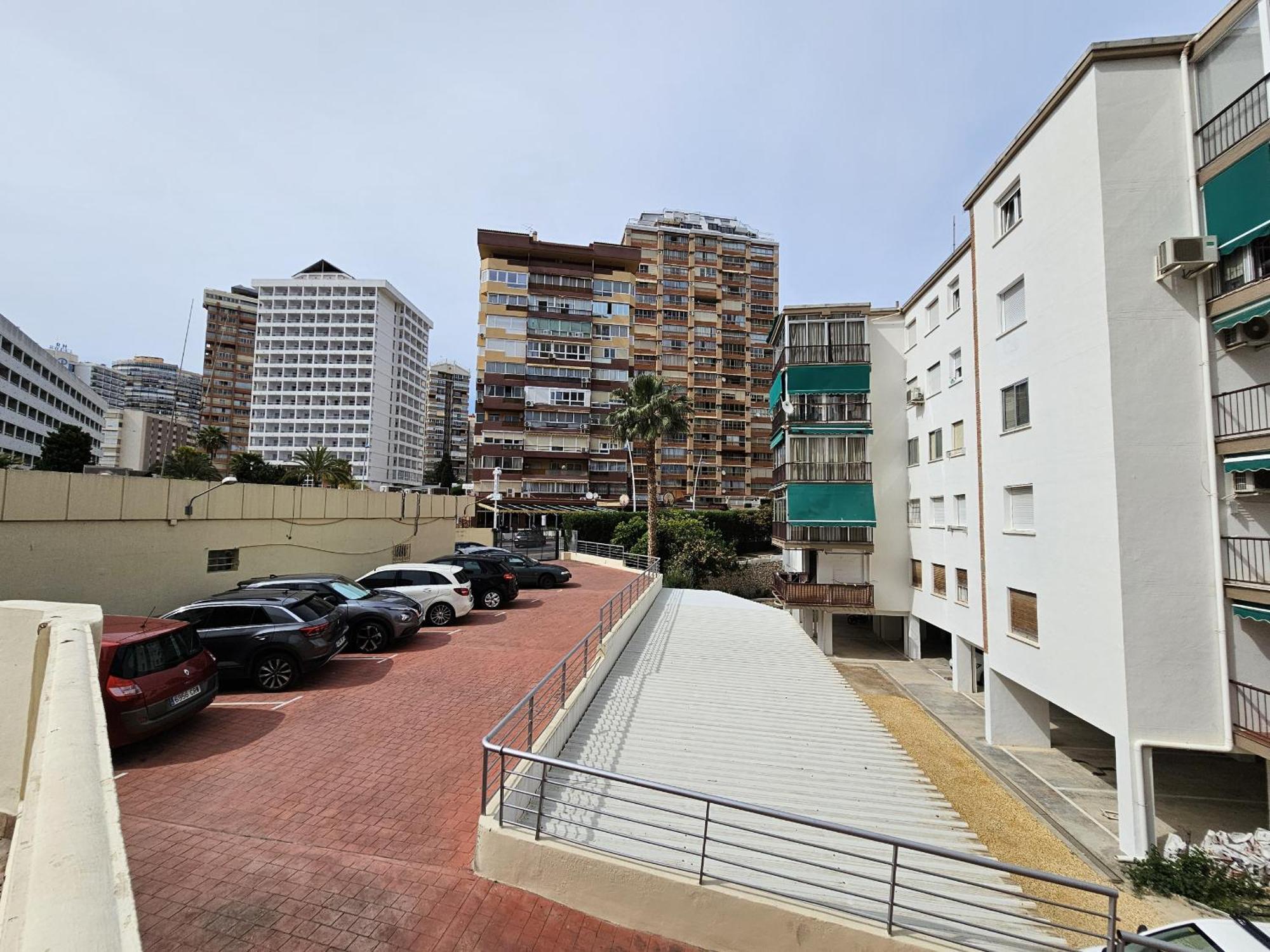 Zeus 16 If Apartment